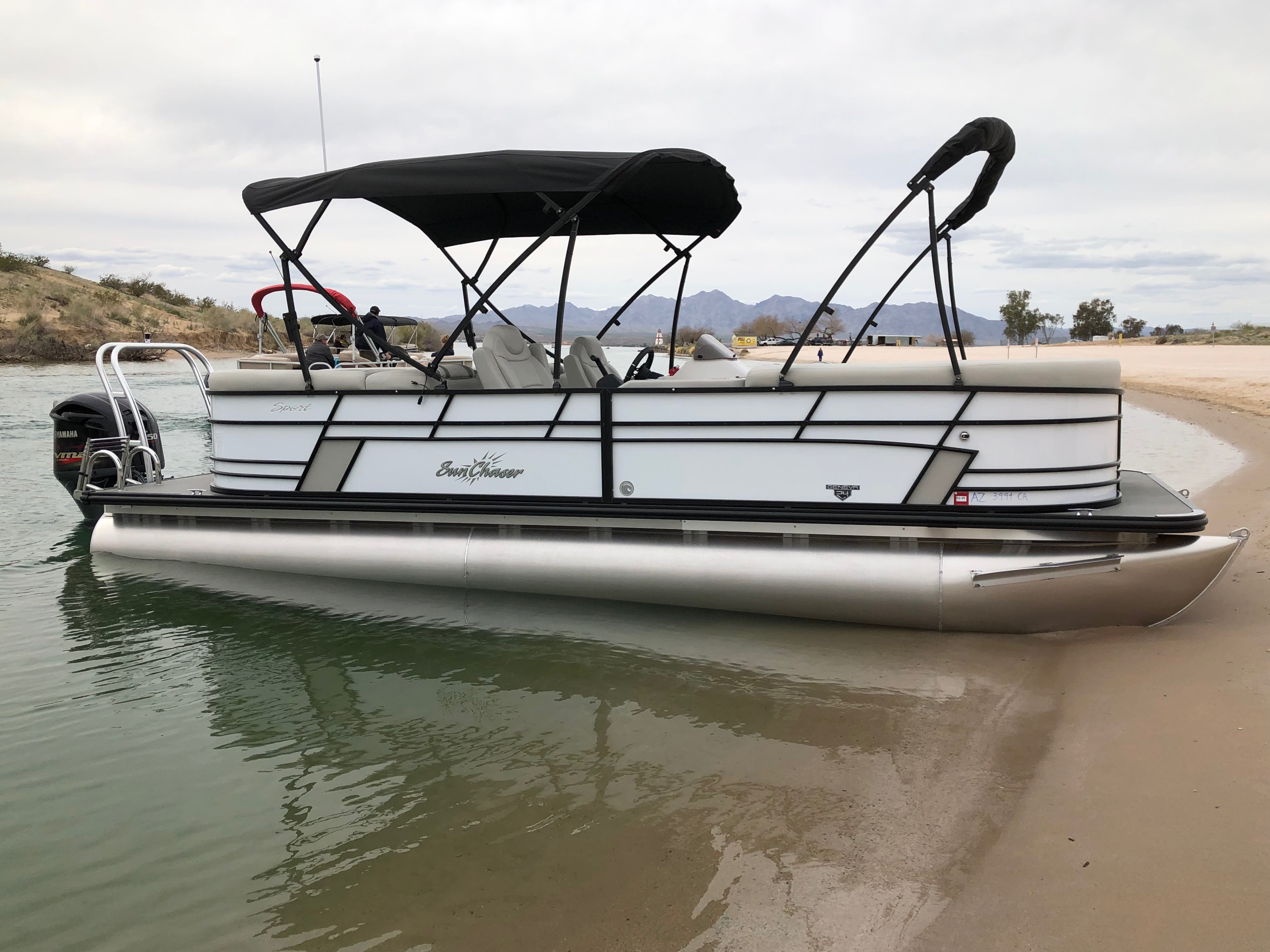 2019 Sunchaser Geneva Sport 24 LRDH for Sale at Sandbar Powersports