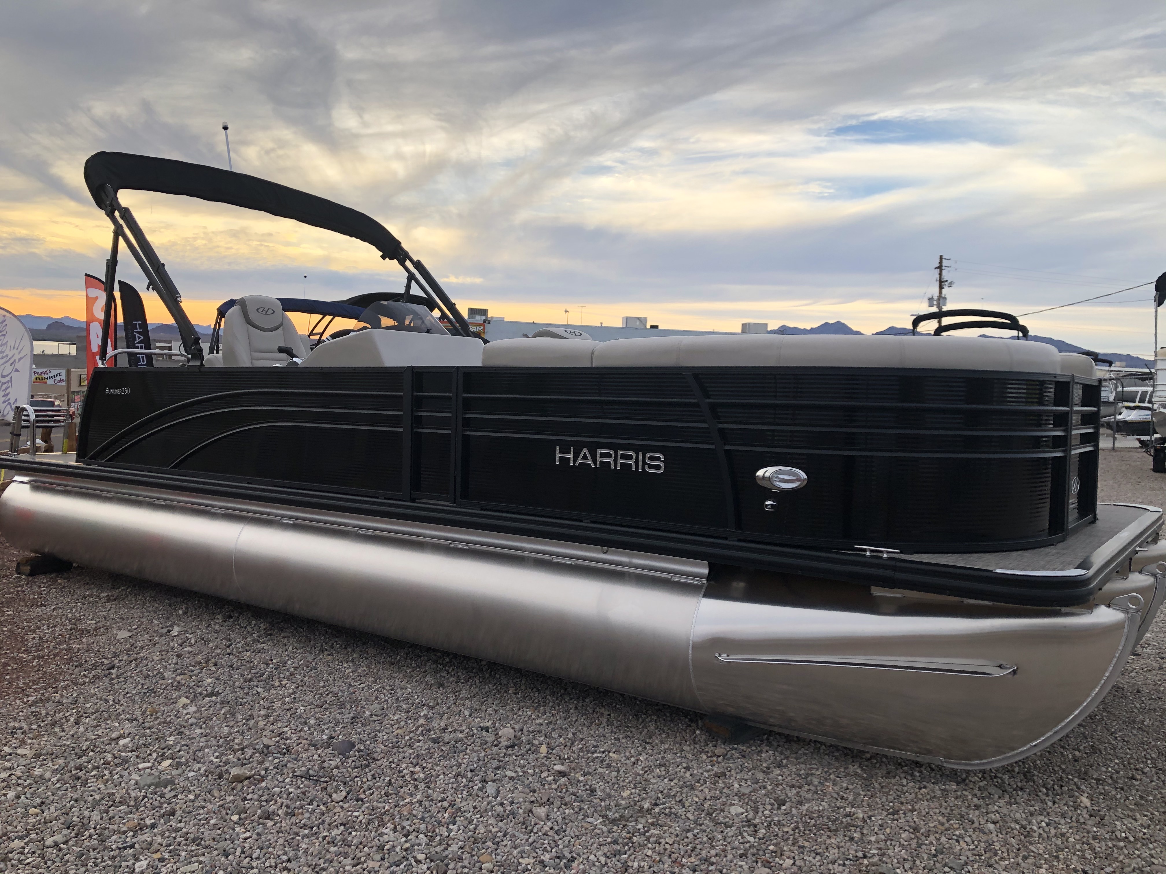 2020 HARRIS Sunliner 250 SL for Sale at Sandbar Powersports