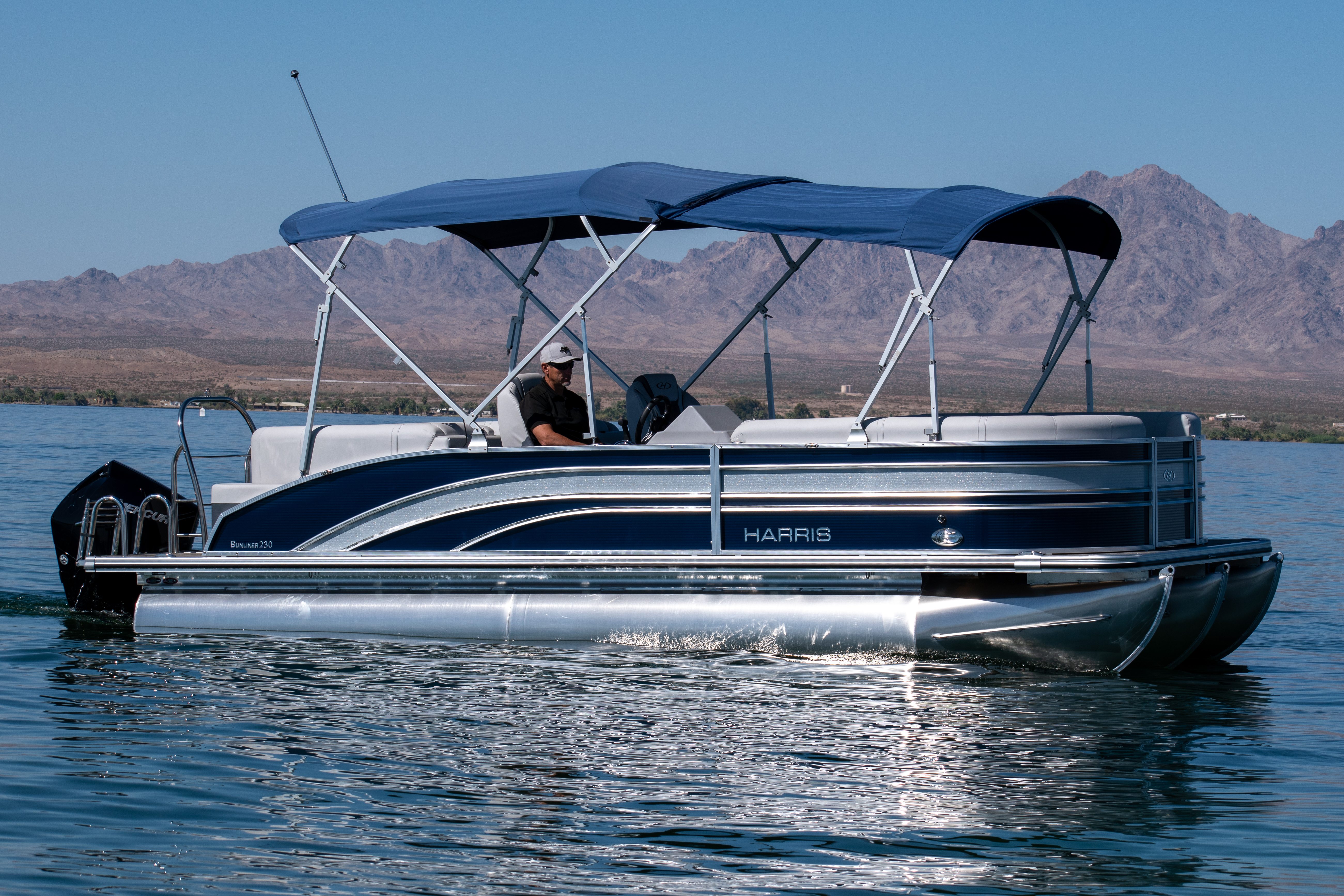 2021 HARRIS Sunliner 230 CWDH - JUST ARRIVED for Sale at Sandbar Powersports